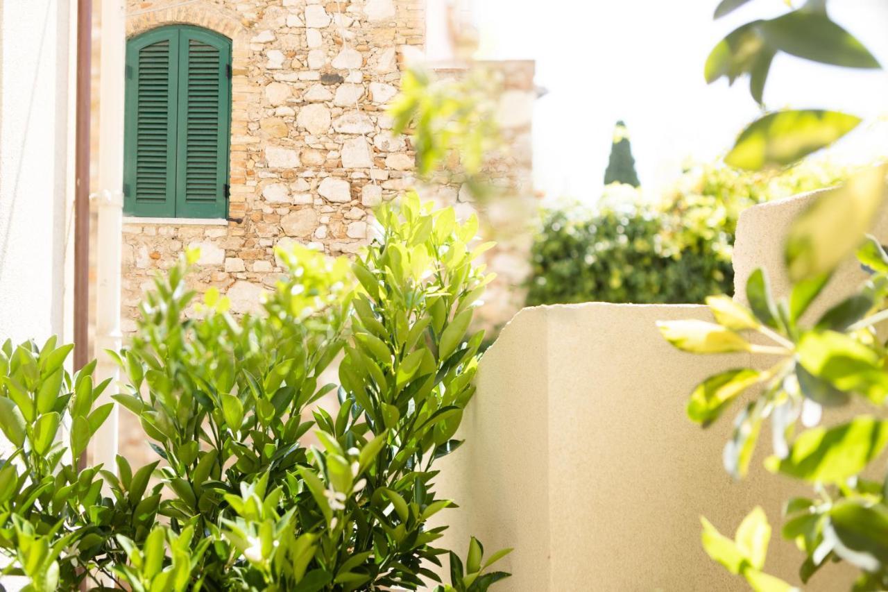 Aparthotel La Malandrina Taormina Exterior foto